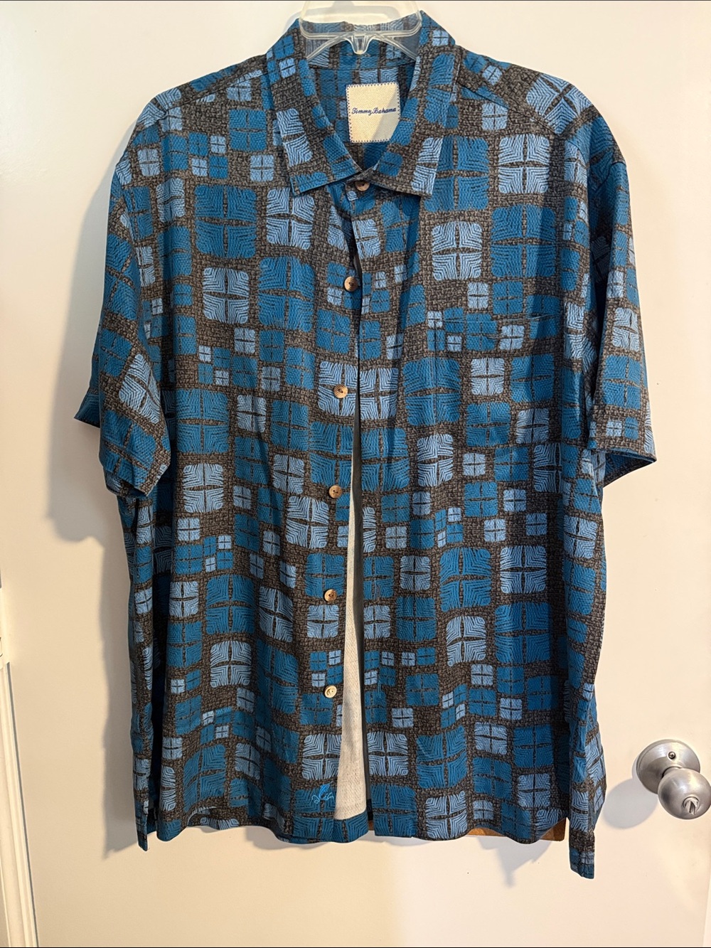 Tommy Bahama Teal and Light Blue Geometric Short-Sleeve Button-Up Shirt